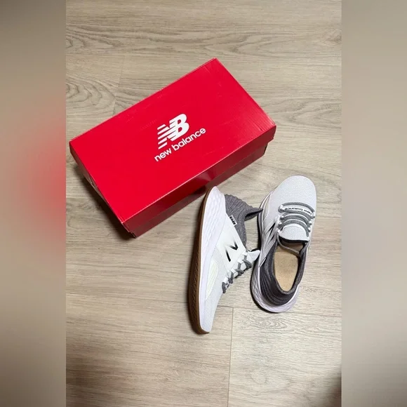 New Balance White and Gray Women's Shoes - Picture 2 of 9